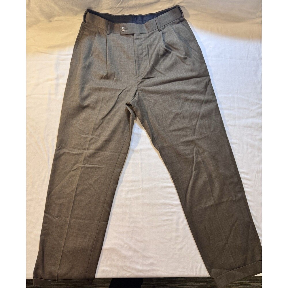 Croft & Barrow Men’s Gray Herringbone Pleated Dress Pants 34 Regular Straight
